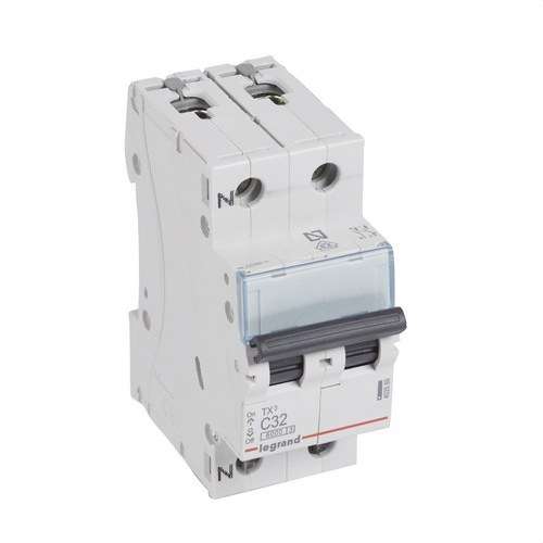 Magnetoterminen TX3 P+N 32A Käyrä C Käyrä C 6kA viitenumerolla 403589 brändiltä LEGRAND