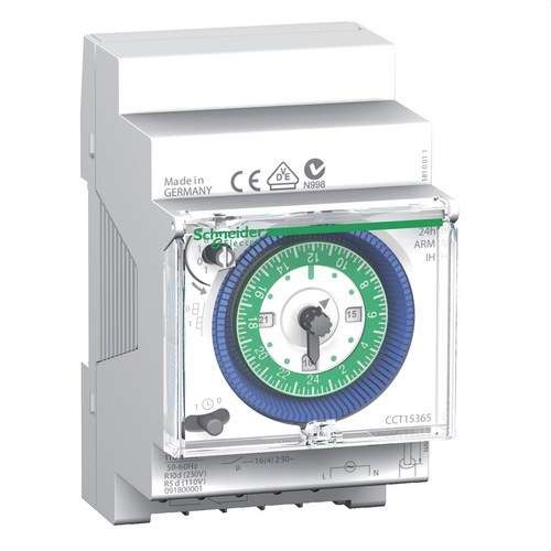 Analoginen ajastinkytkin IH 24H, 3 moduulia 150H 1C-16A viitenumerolla CCT15365 brändiltä SCHNEIDER ELECTRIC