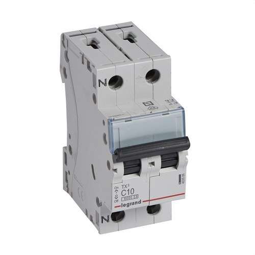 TX3-automaatin P+N 10A Käyrä C Käyrä C 6kA viitenumerolla 403585 brändiltä LEGRAND