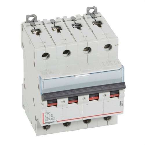 DX3 4P 10A Kaari C 6/10kA johdonsuojakatkaisija viitenumerolla 407926 brändiltä LEGRAND