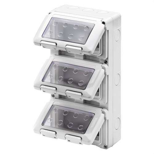 SYSTEM-pintakotelo, 12 moduulia, IP55 viitenumerolla GW27052 brändiltä GEWISS