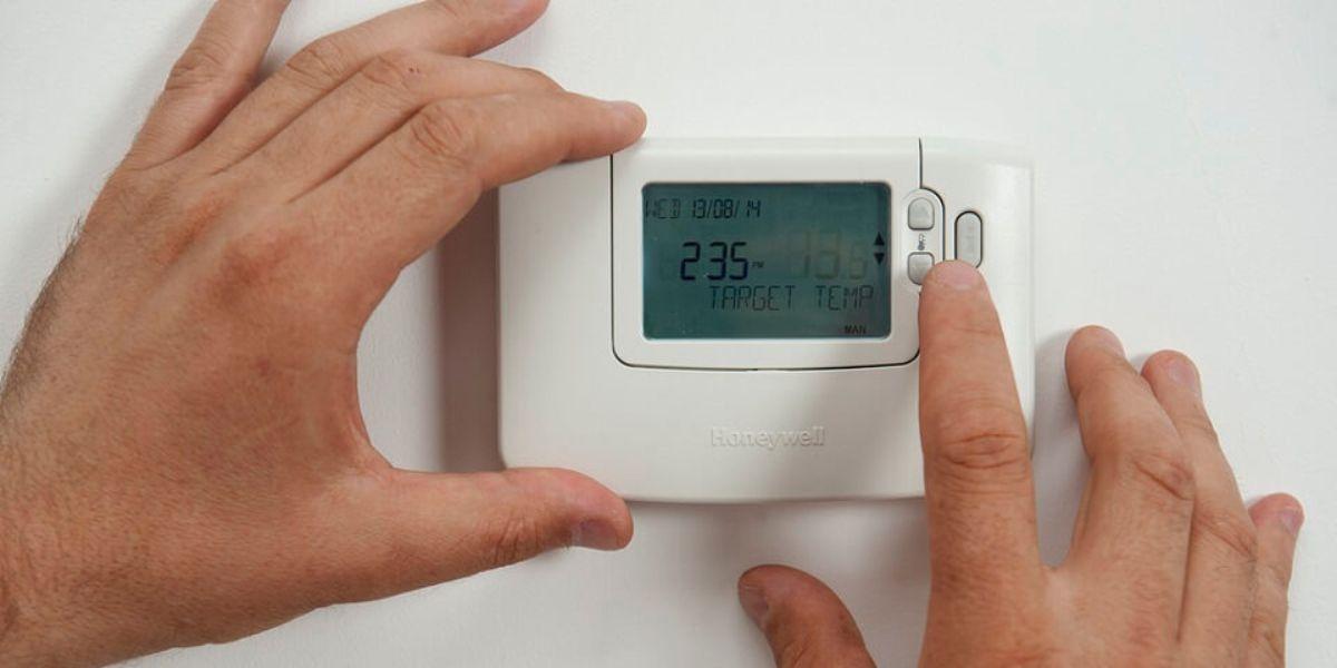 Digitaalinen termostaatti
