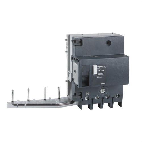 Vikavirtasuoja VIGI NG125/63 4P 300mA Luokka AC viitenumerolla 19005 brändiltä SCHNEIDER ELECTRIC