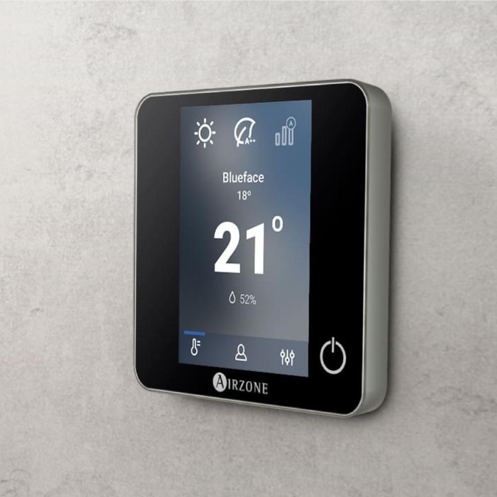 Langaton monokromaattinen termostaatti AirZone Think musta viitenumerolla AZDI6THINKRB brändiltä AIRZONE