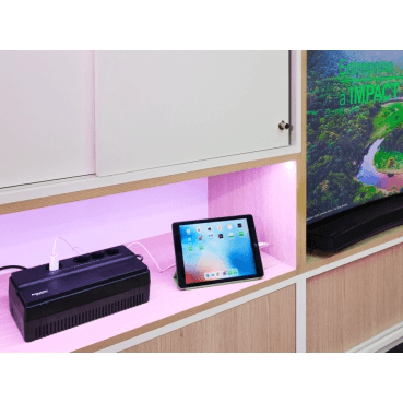 SAI EASY UPS BVS 650VA - Schuko-pistorasiat viitenumerolla BVS650I-GR brändiltä SCHNEIDER ELECTRIC